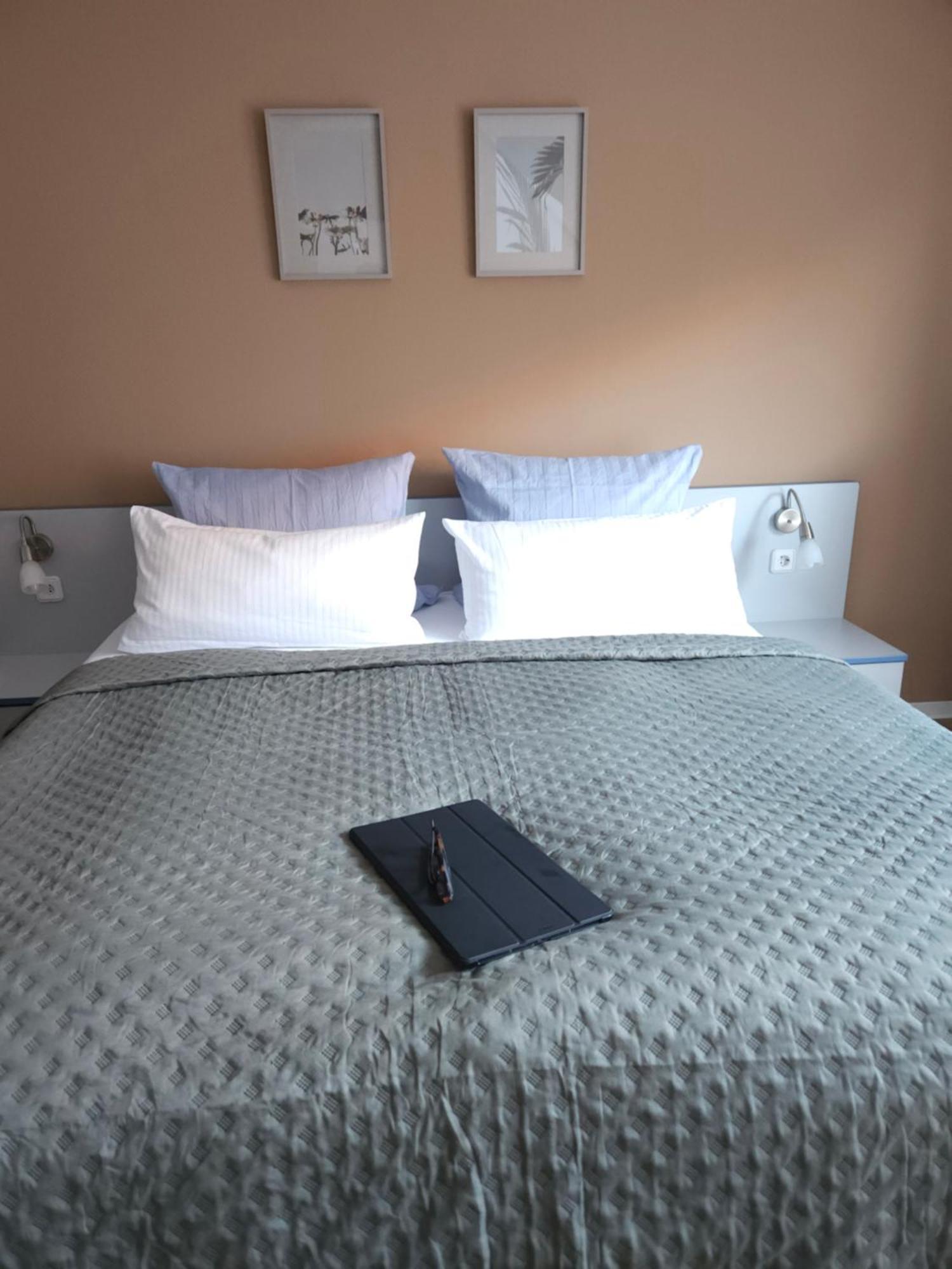 Hotel Am Deich Norddeich  Bagian luar foto